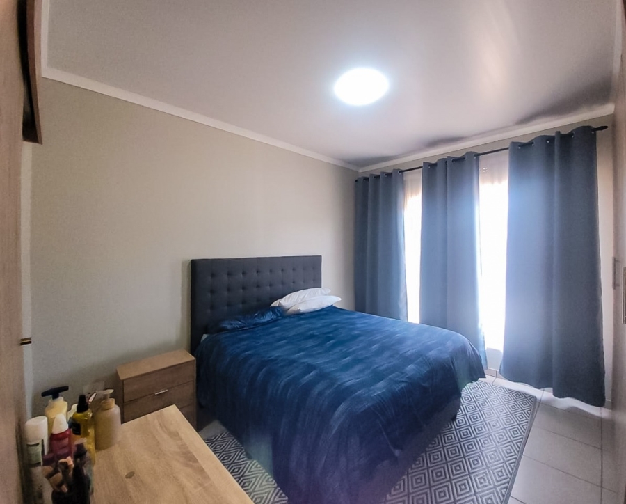 2 Bedroom Property for Sale in Van Der Hoff Park North West